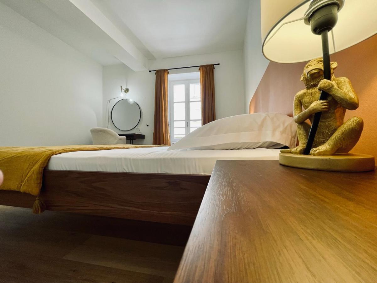 Superbe T2 En Plein Centre D'ajaccio, Rue Fesch * Ajaccio (Corsica)